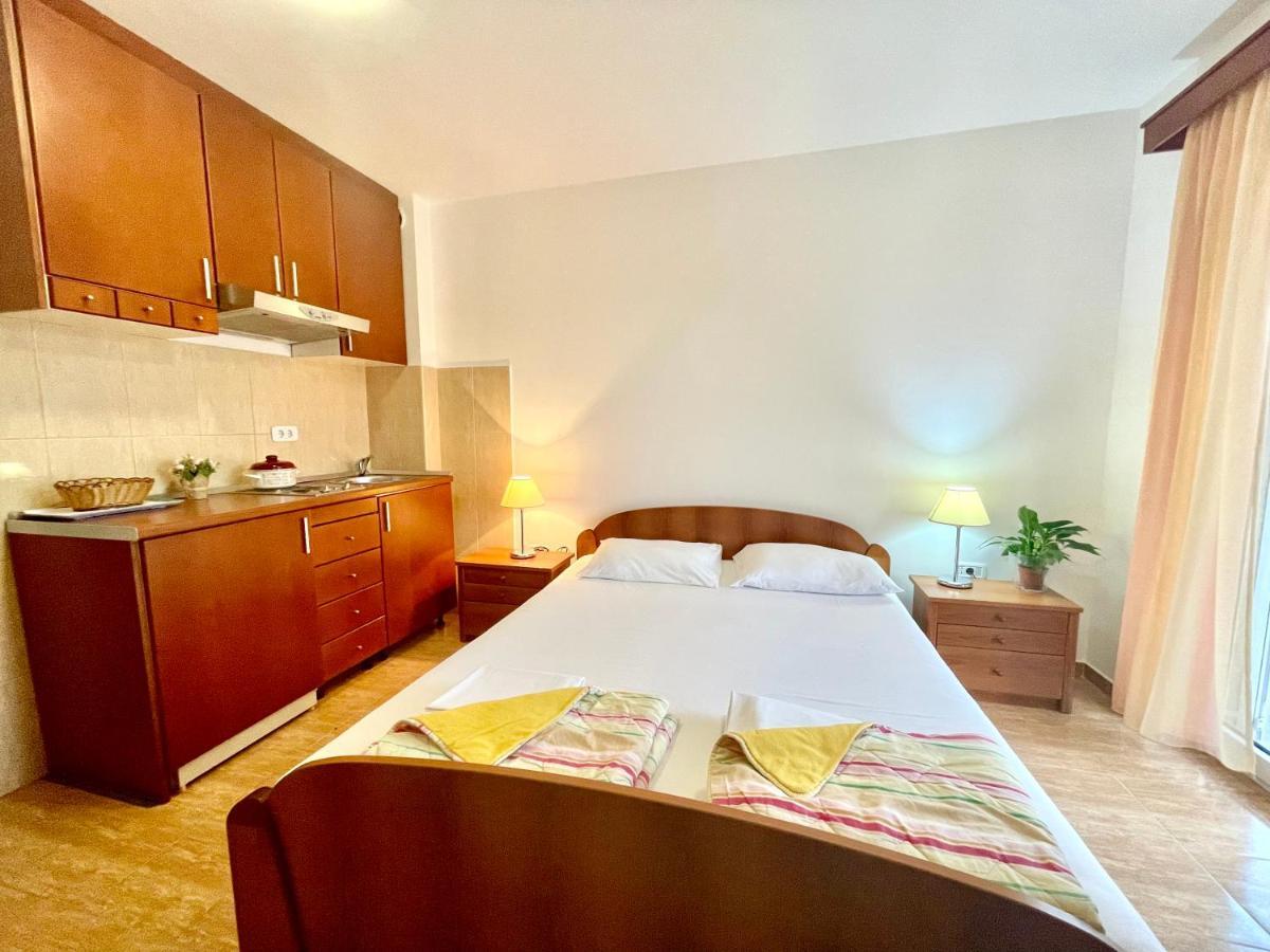 Apartments Boreta Becici Budva Exterior photo